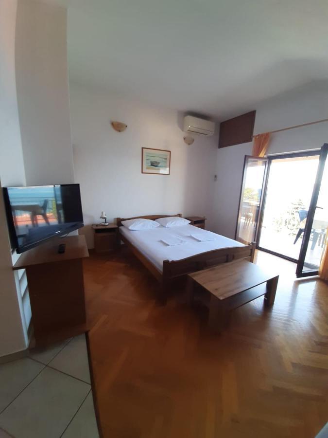 Apartments Ivanka 스타리그라드 파클레니차 외부 사진