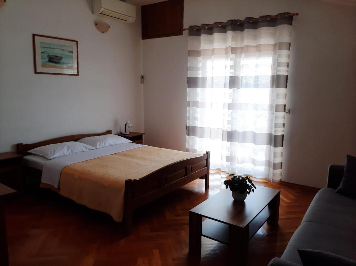 Apartments Ivanka 스타리그라드 파클레니차 외부 사진