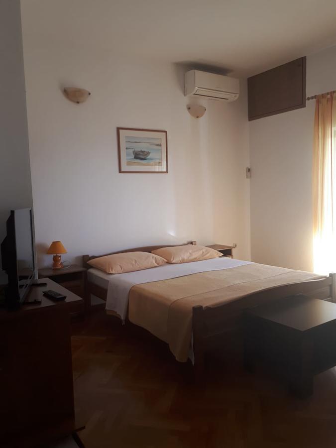 Apartments Ivanka 스타리그라드 파클레니차 외부 사진